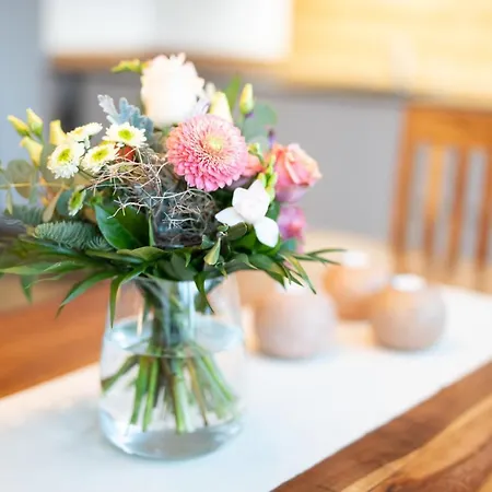 Hochwertiges / 120m² / Dachterrasse / Parking