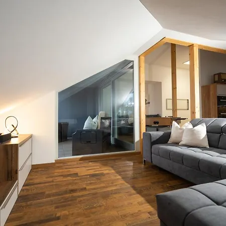 Hochwertiges / 120m² / Dachterrasse / Parking Appartement Dresden