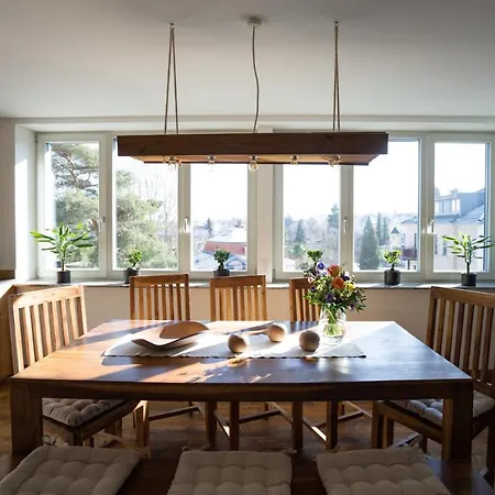 Apartment Hochwertiges / 120m² / Dachterrasse / Parking