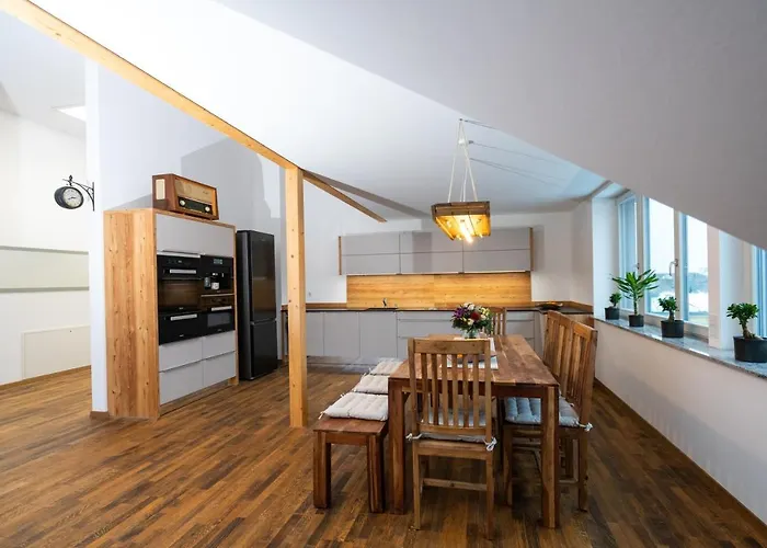 Hochwertiges / 120m² / Dachterrasse / Parking Apartman Drezda