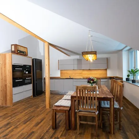 Hochwertiges / 120m² / Dachterrasse / Parking Apartamento Dresde