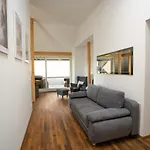 Hochwertiges / 120m² / Dachterrasse / Parking * دريسدن
