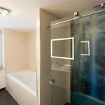 Hochwertiges / 120m² / Dachterrasse / Parking شقة *