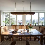 شقة Hochwertiges / 120m² / Dachterrasse / Parking