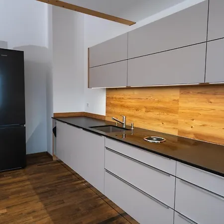 Hochwertiges / 120m² / Dachterrasse / Parking