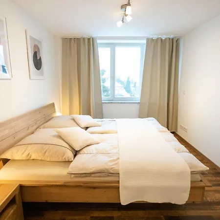 Hochwertiges / 120m² / Dachterrasse / Parking Dresda