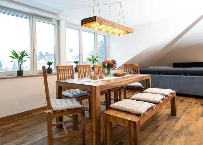 Hochwertiges / 120m² / Dachterrasse / Parking Apartman